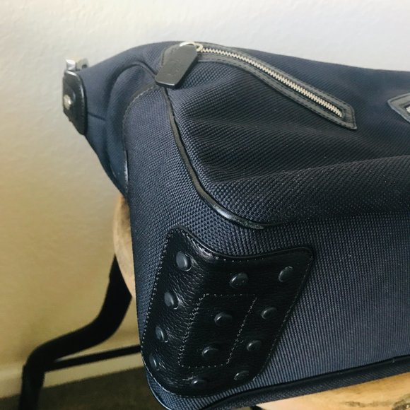 Rare TOD’S Miky Black Canvas Shoulder Bag - Picture 3 of 8